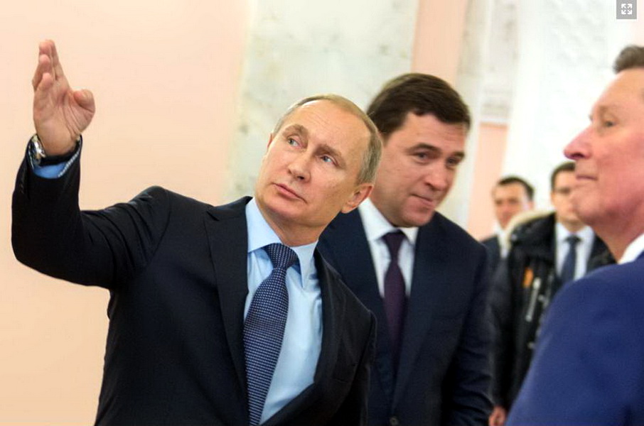 Президент РФ В.В. Путин в Нижнетагильском драматическом театре.jpg