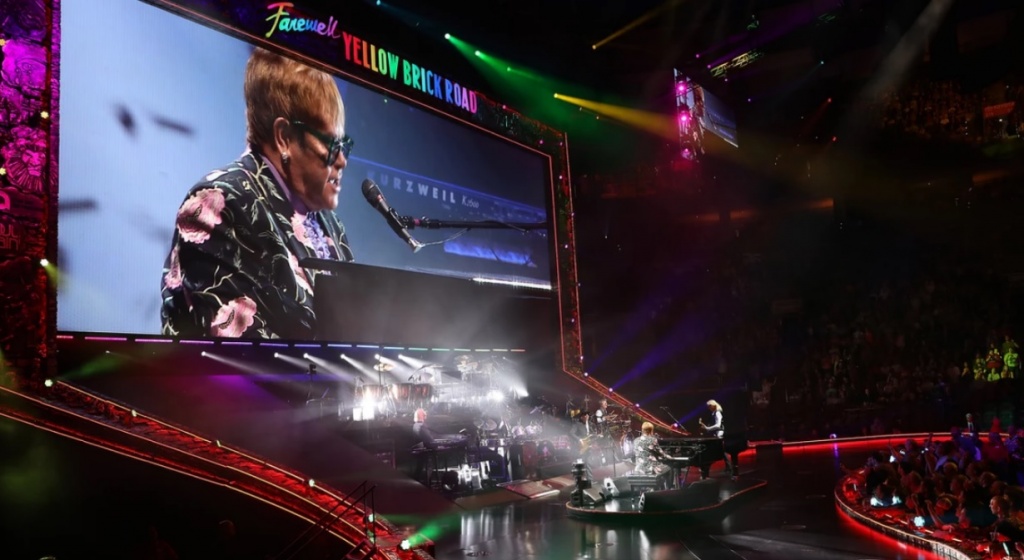 Elton John_Yellow Brick Road_2018_1.jpg