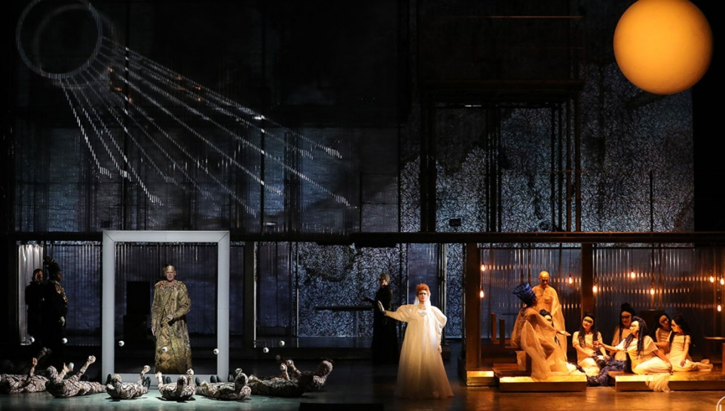 Сцена из оперы Филипа Гласса «Эхнатон»_Metropolitan Opera, New York_2019.jpg