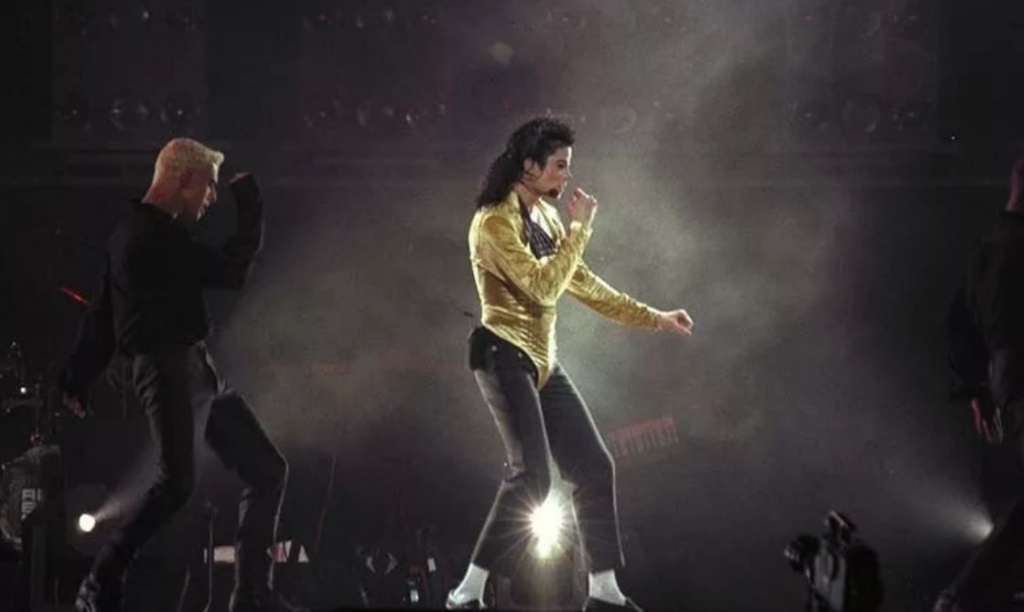 Майкл Джексон_Тур Dangerous_1991.jpg